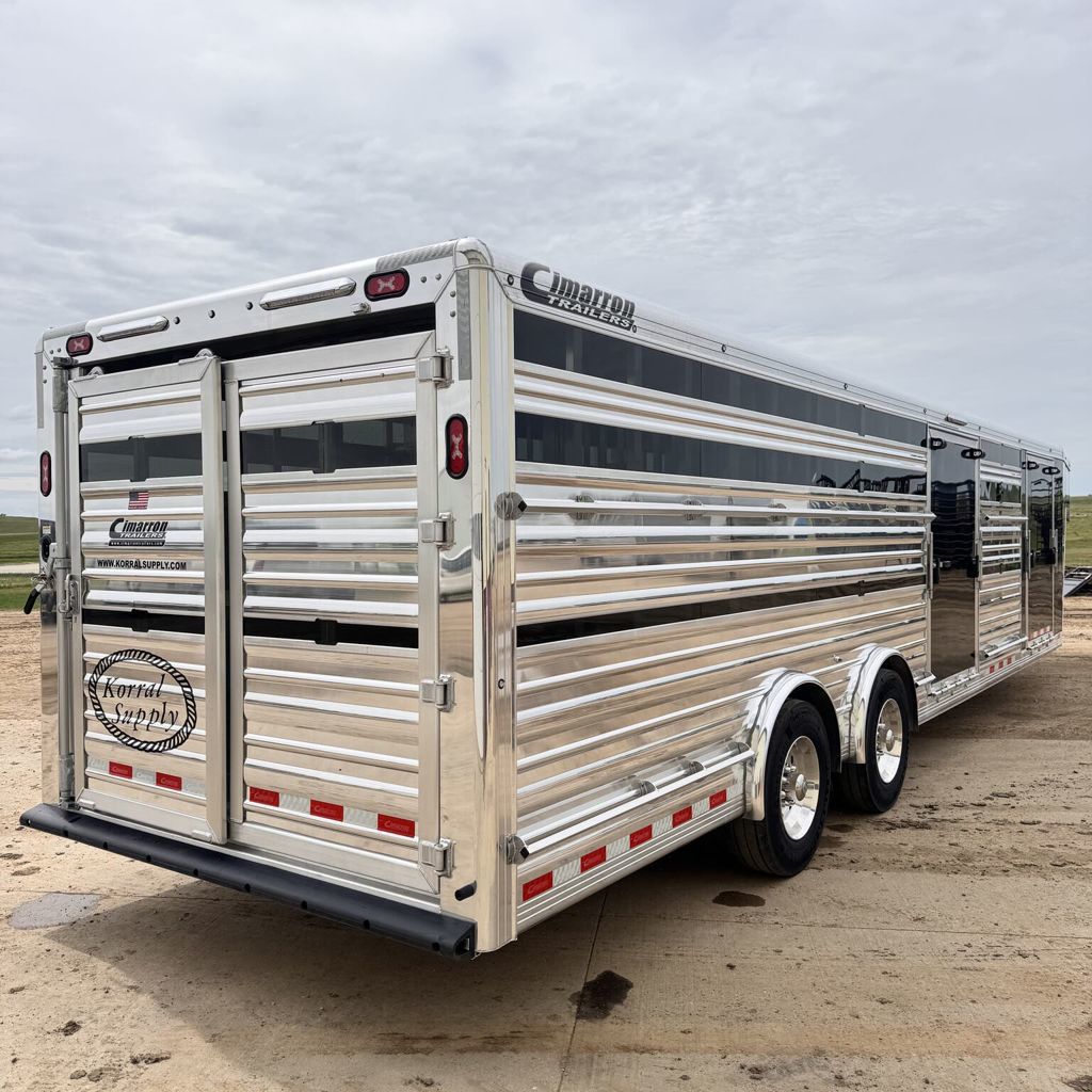2026 Cimarron 30' show cattle trailer - floating gates - 3 comp