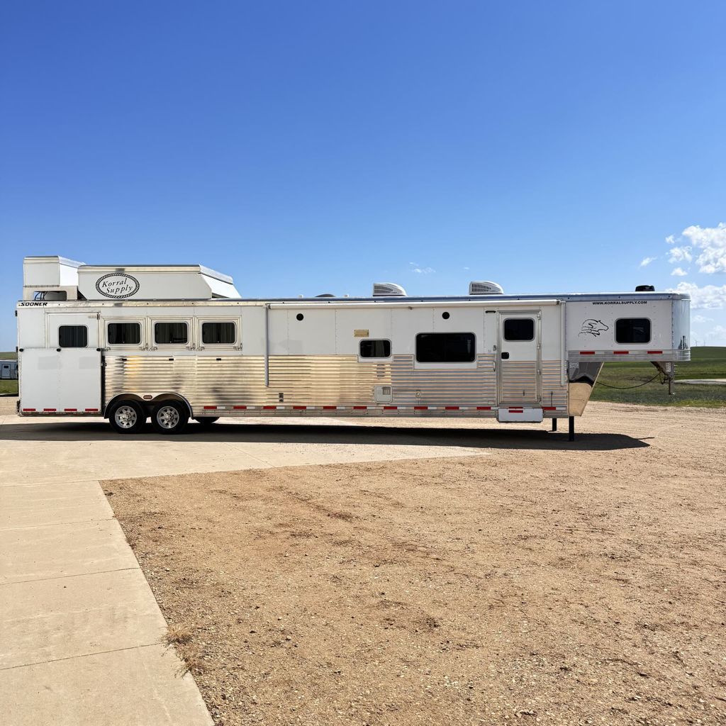 2021 Sooner 4h side load - signature quarters conversion