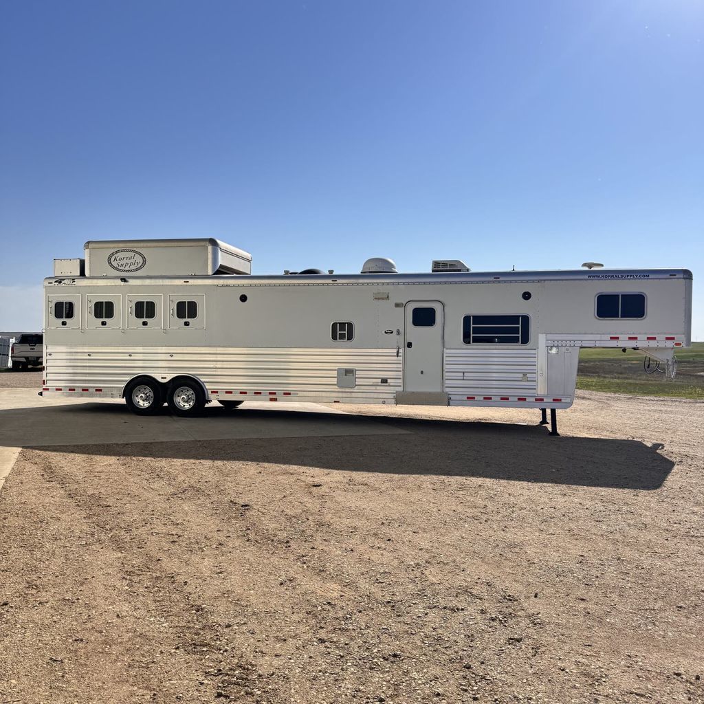 2006 4-star 4h lq - outlaw conversion - air ride
