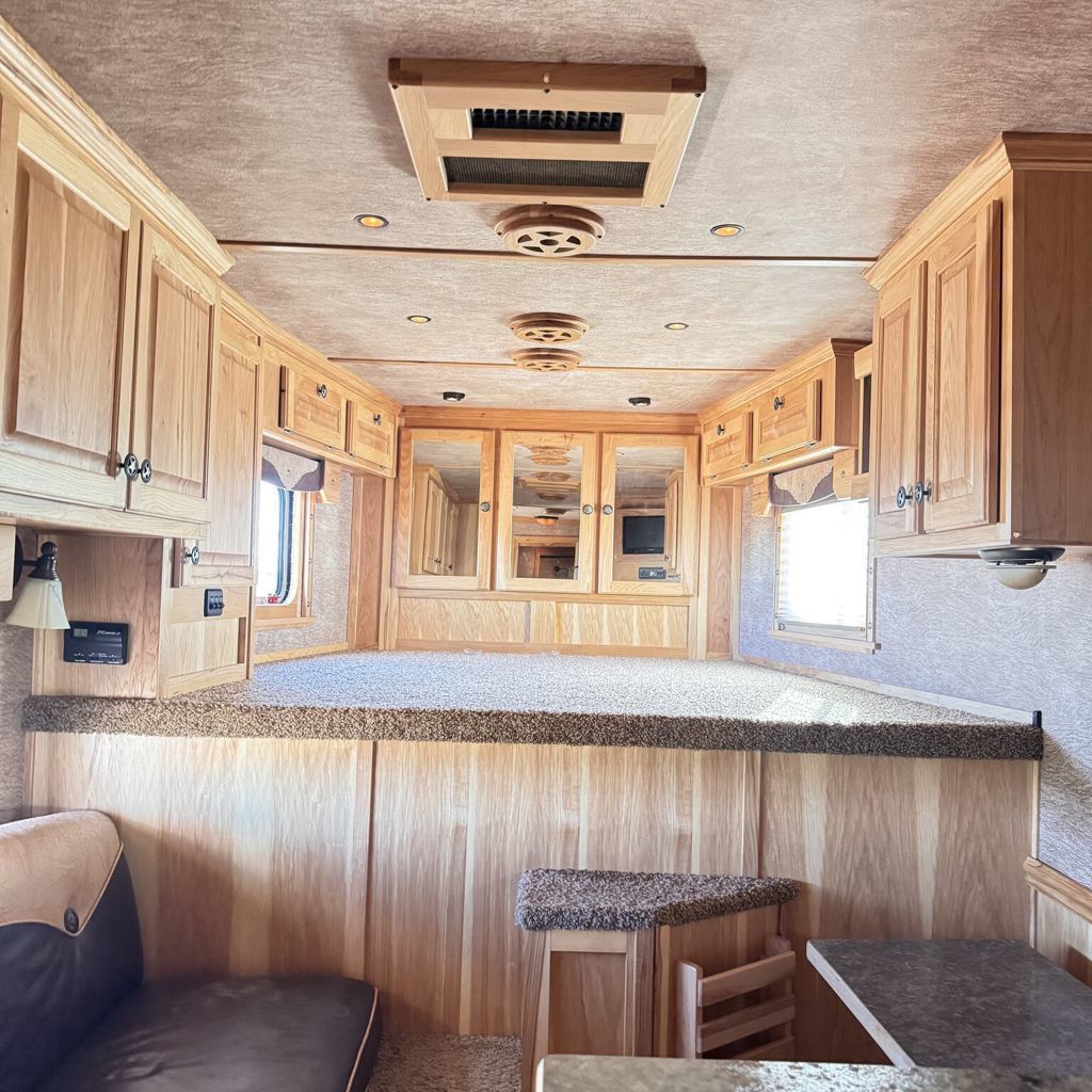 2011 Sooner premier 5h lq