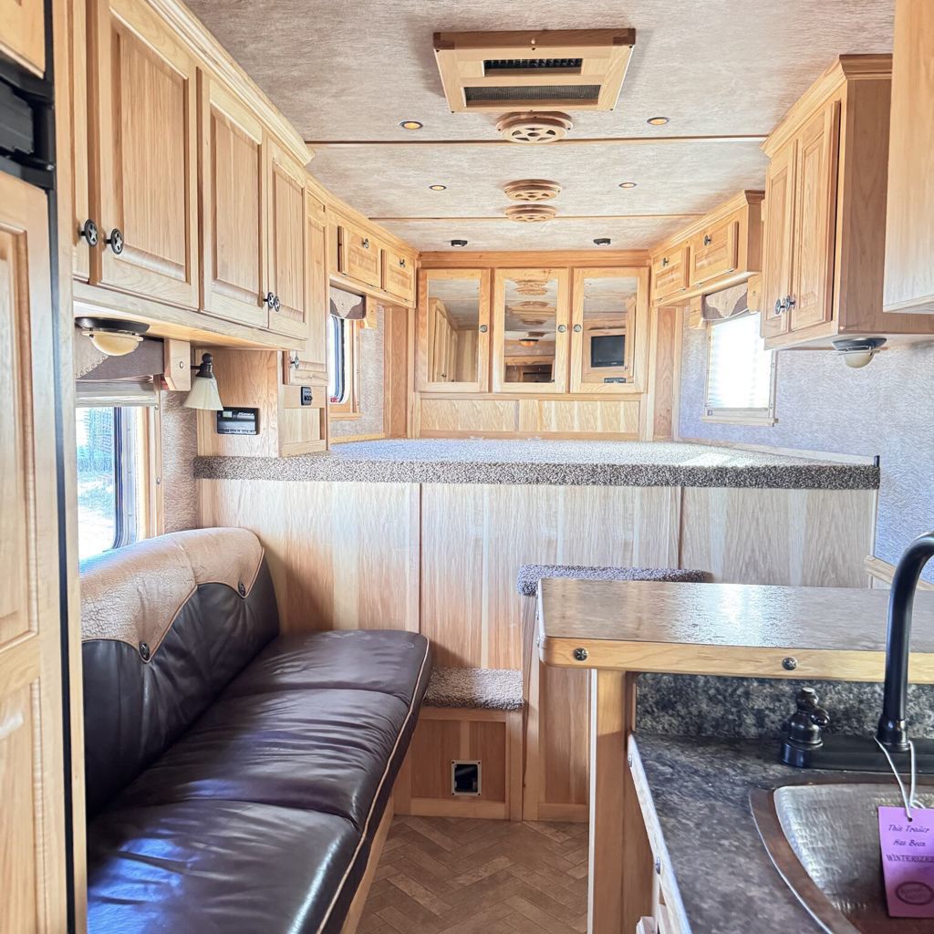 2011 Sooner premier 5h lq