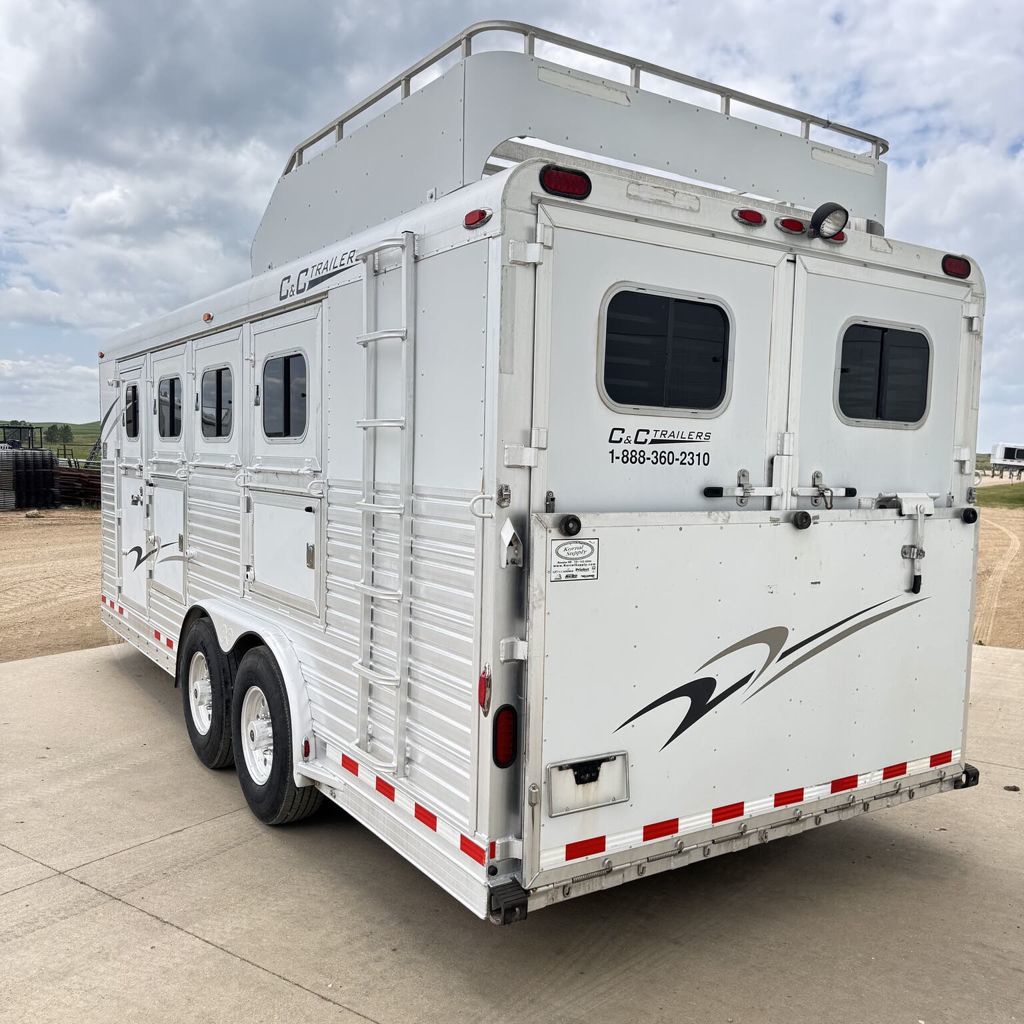 2007 AMP 4h bumper pull