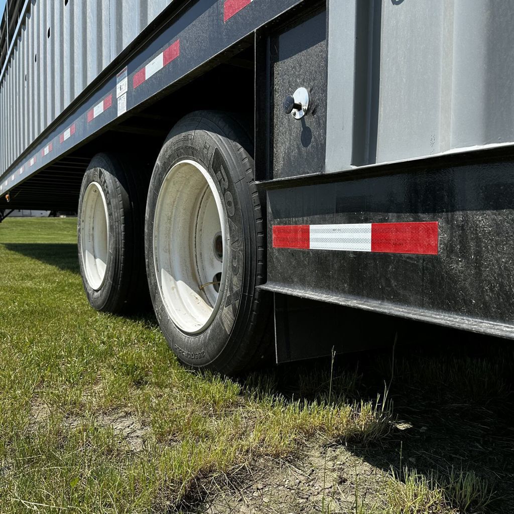 Trailer Photo 8