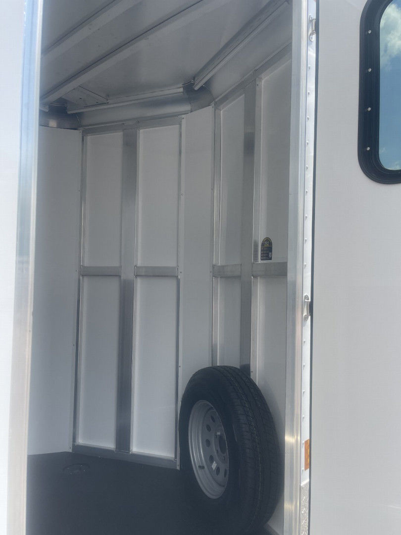 Trailer Photo 4