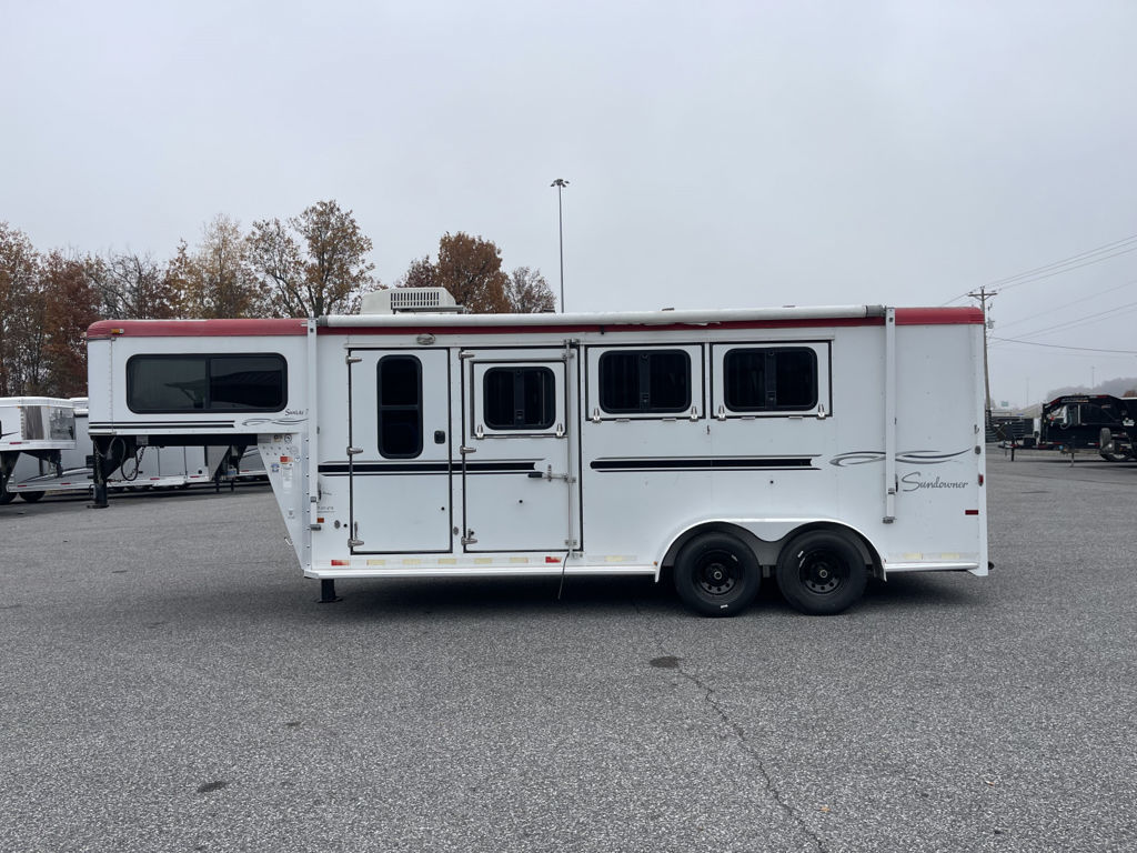 Trailer Photo 12