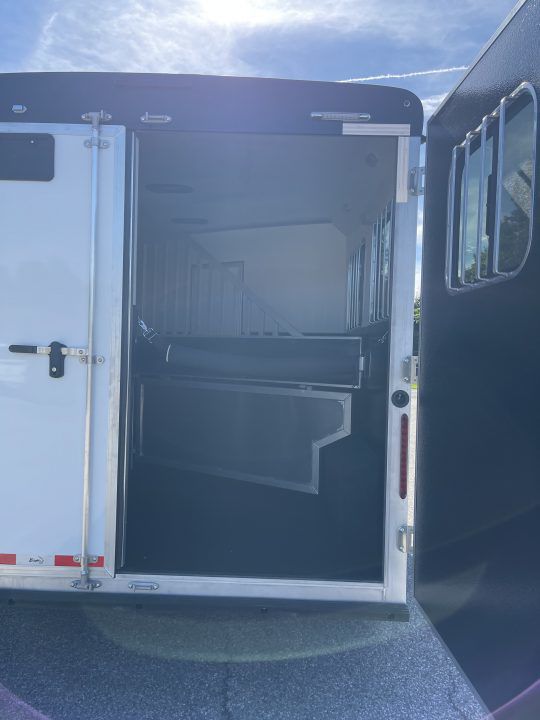 Trailer Photo 25