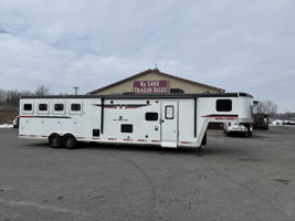 2022 4 horse Bison Trailers SV8414-B SILVERADO