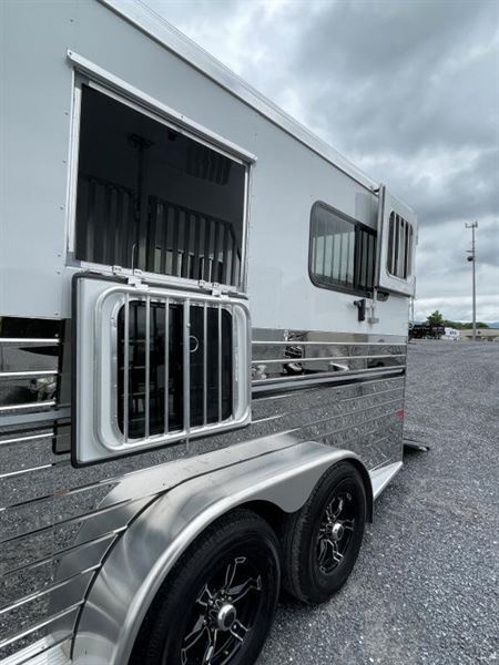 Trailer Photo 8