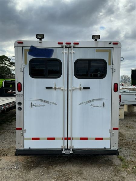 Trailer Photo 11
