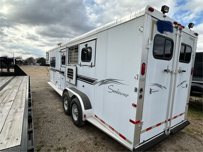 Trailer Photo 12