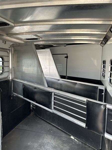 2002 Sundowner 3h trail blazer iii