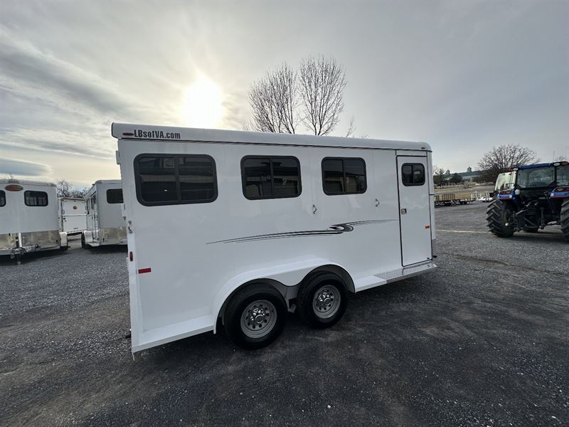 2025 Bee 3 horse chief slant load