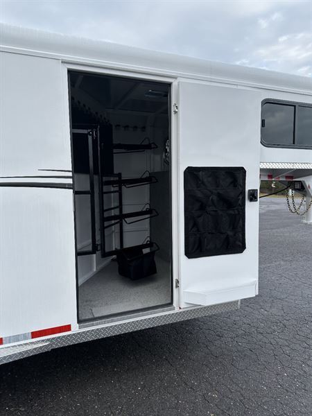 Trailer Photo 6