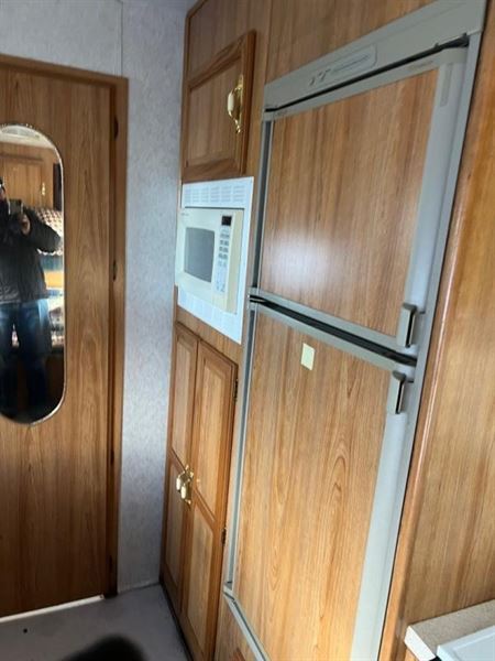 2000 Sundowner sierra 3h 8012 lq w/4' slant wall mid tack