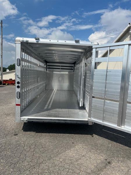 2024 Sundowner 20' gn rancher express