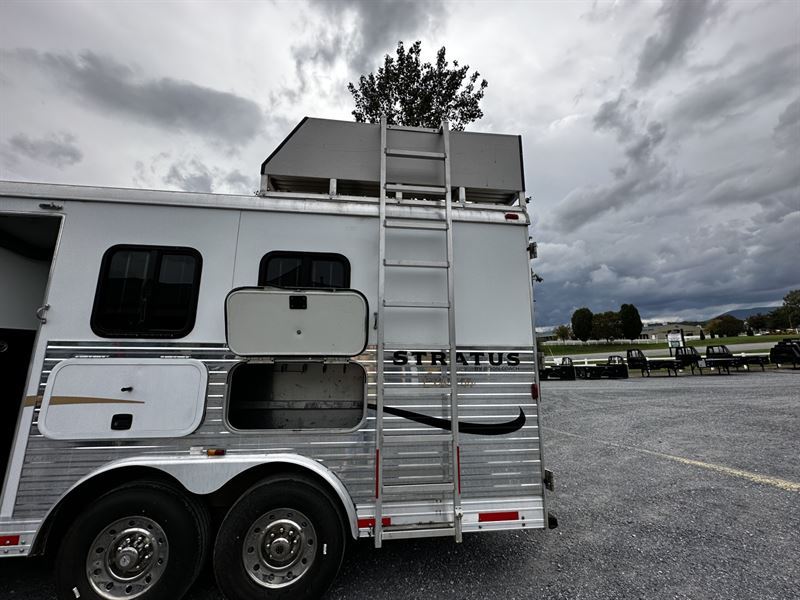 Trailer Photo 7
