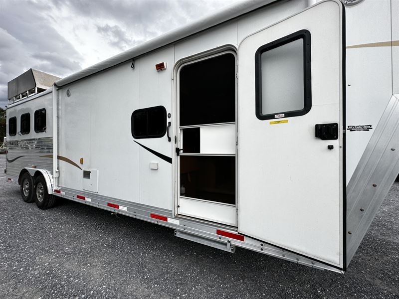 Trailer Photo 8