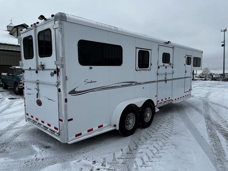 Trailer Photo 3