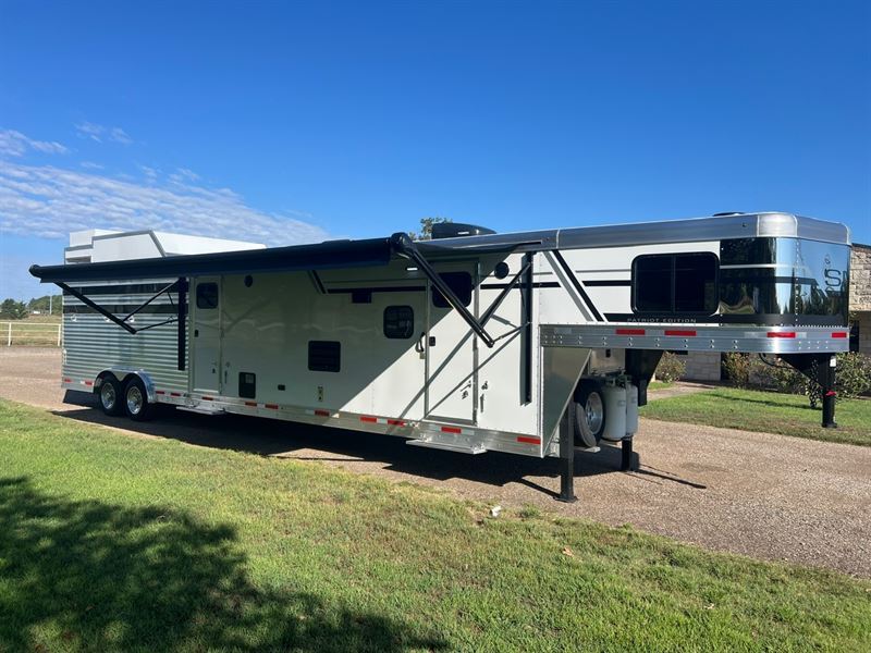 2026 smc 13' shortwall stock back lq with generator