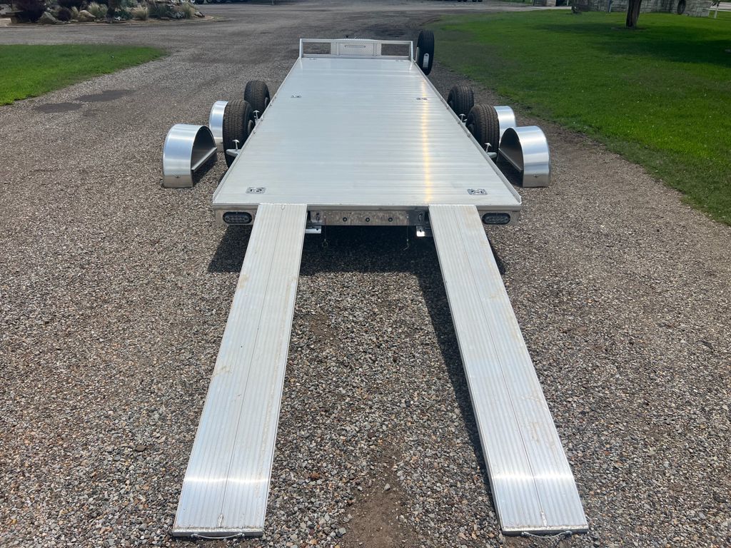 2024 Sundowner 24' car hauler