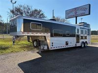 2024  horse Elite 3 Horse 13' Living Quarter