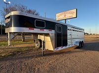 2026  horse Exiss 24' Show Cattle with Side Ramp