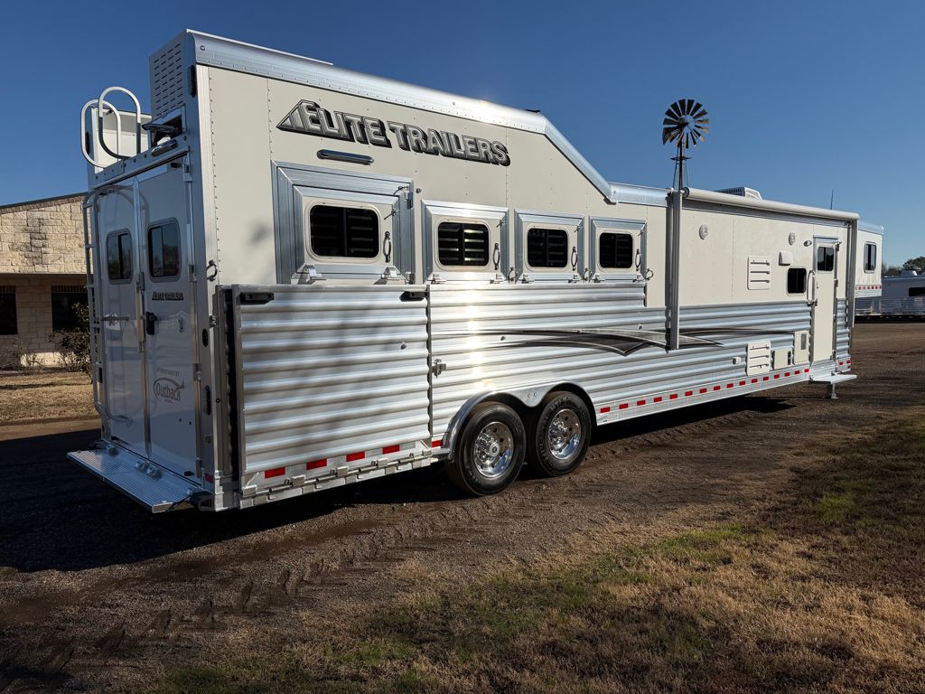 2026 Elite 4 horse side load with 13'8'' living quarter