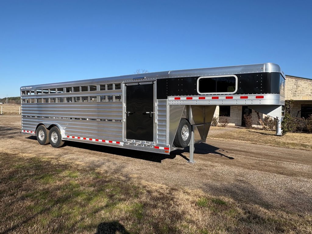 2026 Elite 25' show cattle with floating gate