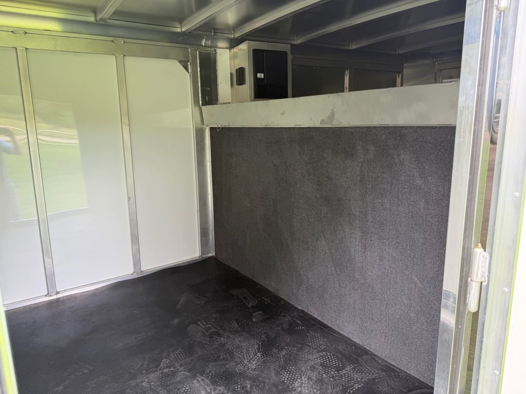 2027 Sundowner 10 pen gooseneck with 6' tack room