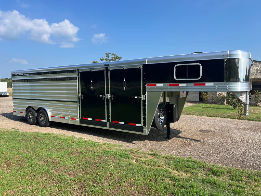 2026 Exiss 25' show cattle with float gate