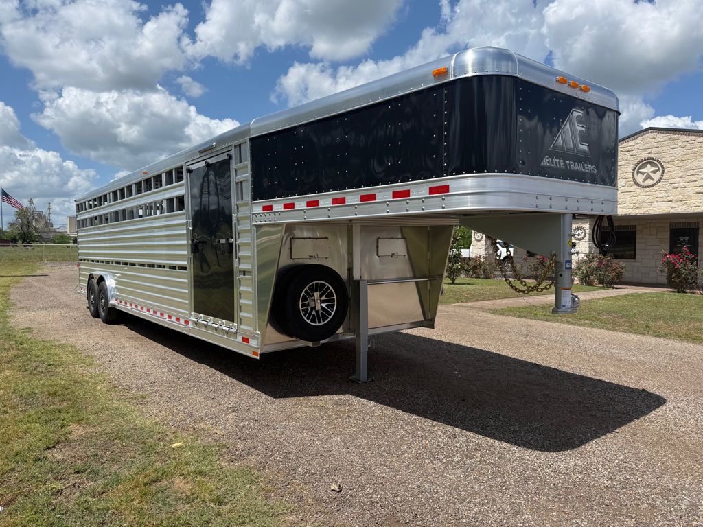 2027 Elite 8' x 28' show cattle stock
