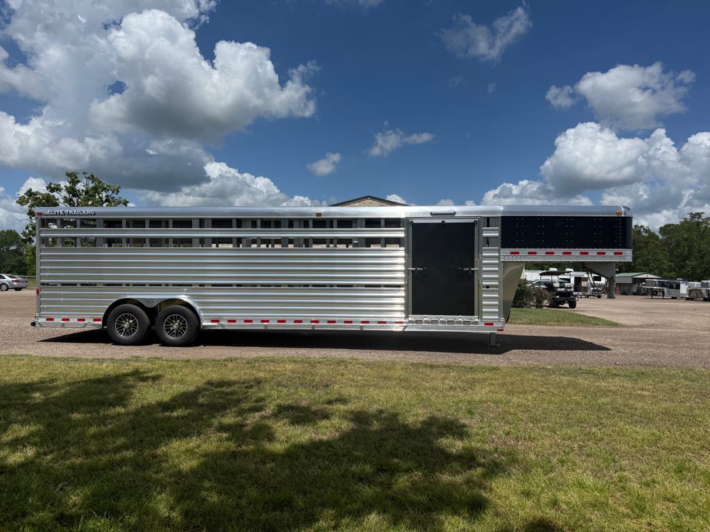 2027 Elite 8' x 28' show cattle stock