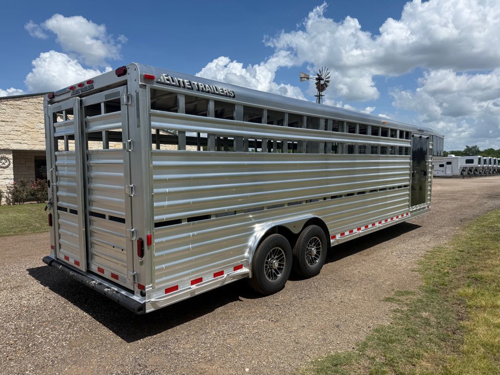 2027 Elite 8' x 28' show cattle stock