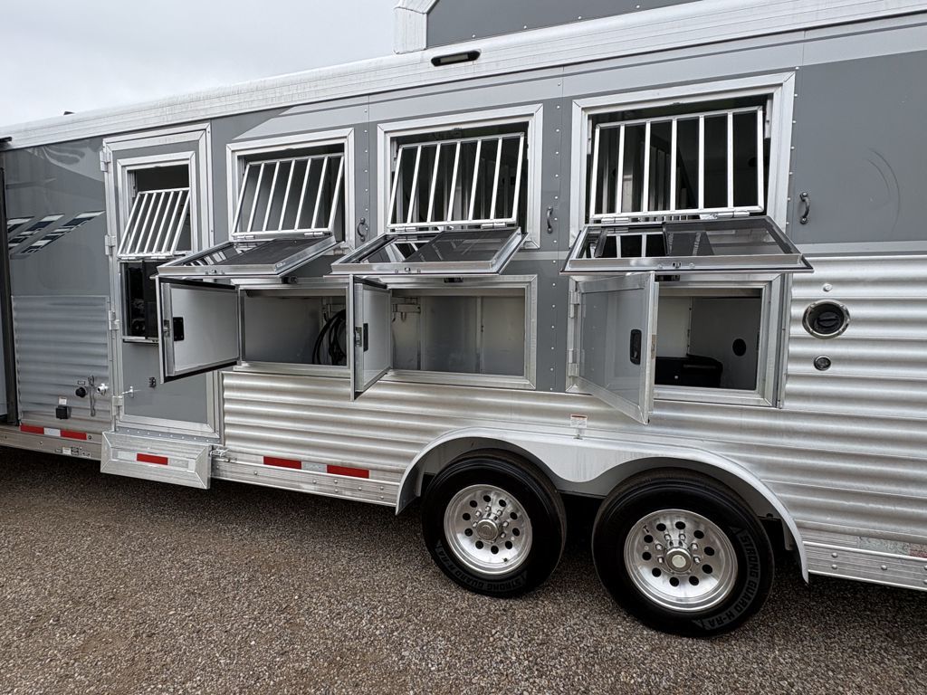 Trailer Photo 7