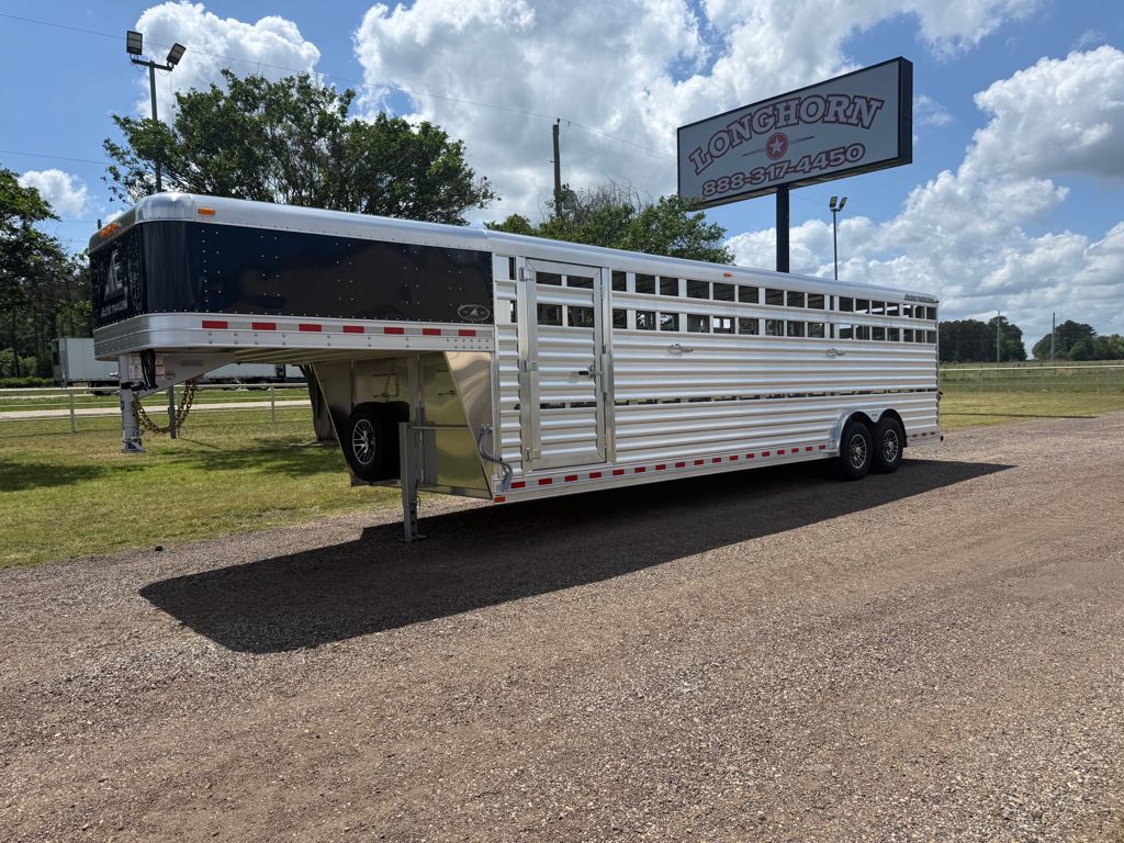 2027 Elite 8' x 28' Show Cattle Stock