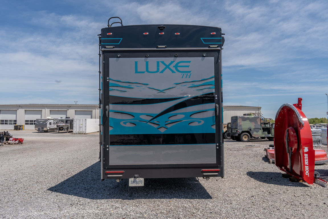 2024 Luxe