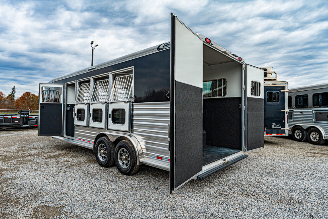 Trailer Photo 15