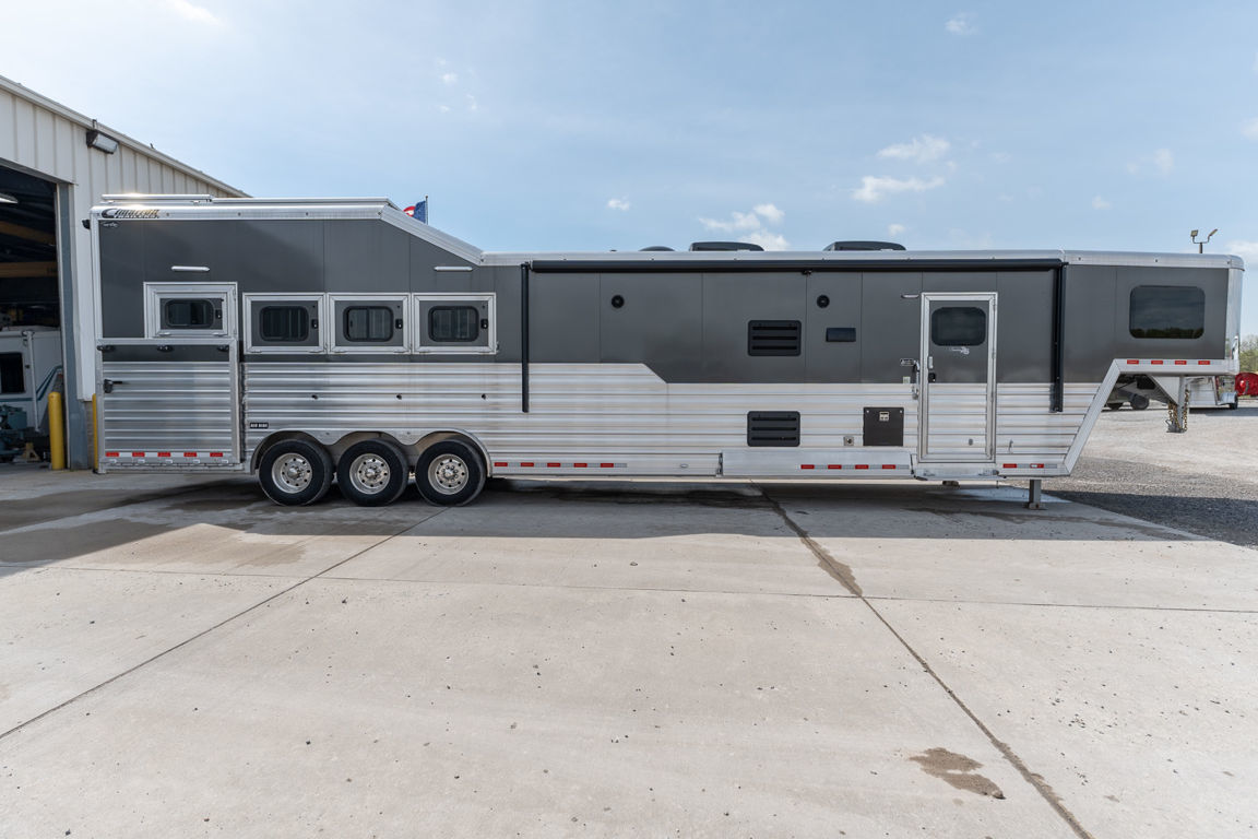 Trailer Photo 3