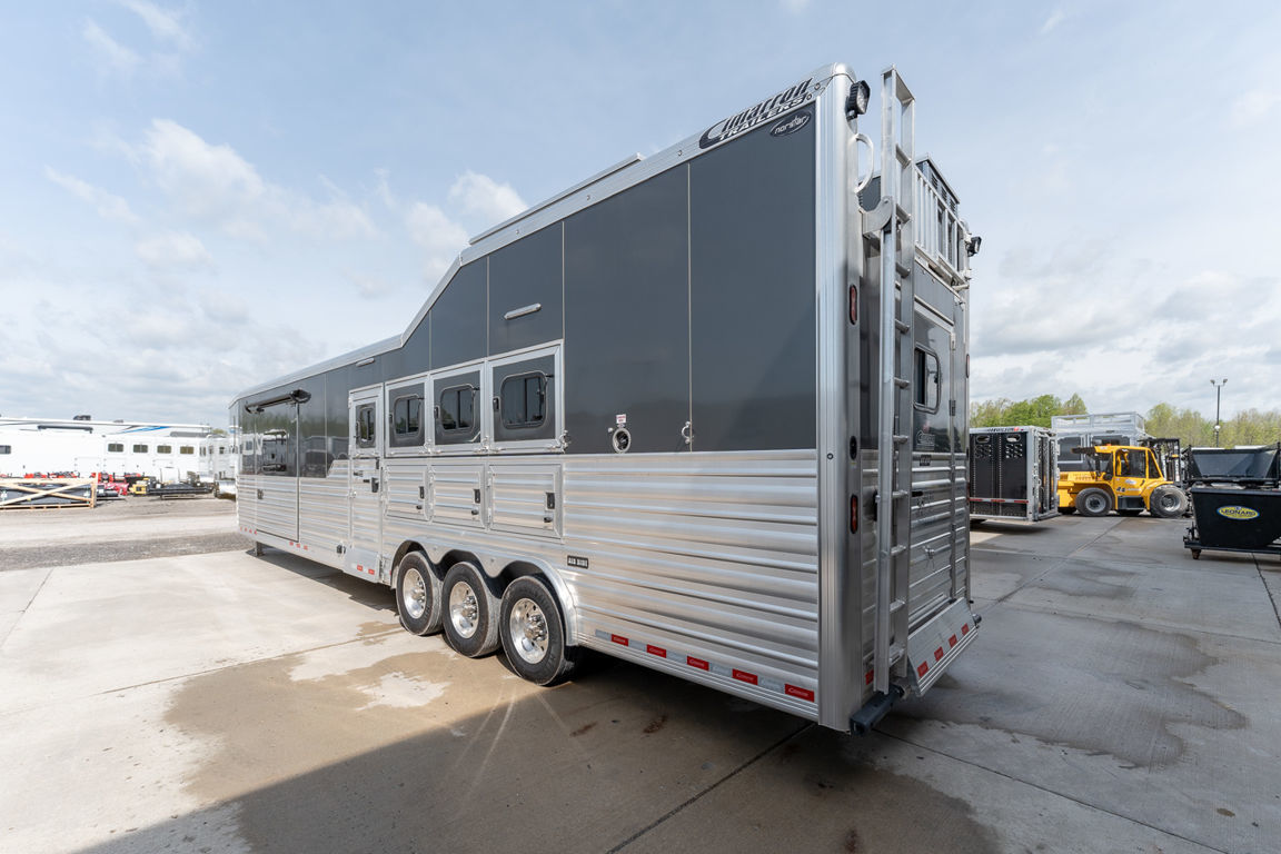 Trailer Photo 7
