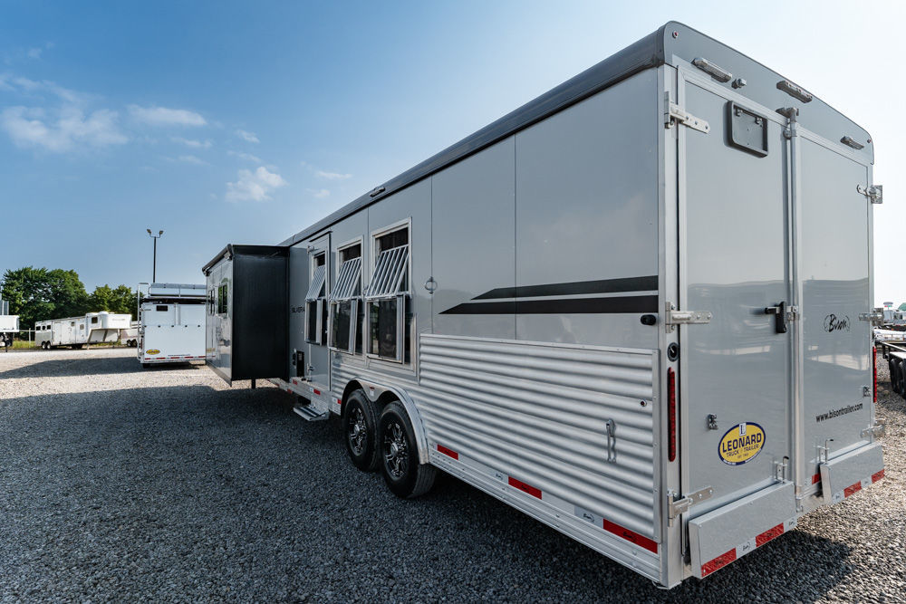 Trailer Photo 12