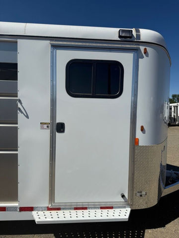 Trailer Photo 3