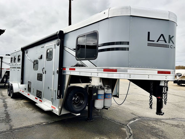 Trailer Photo 2