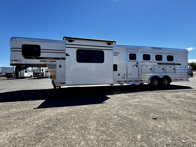 Trailer Photo 4