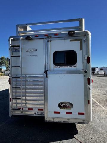 Trailer Photo 16