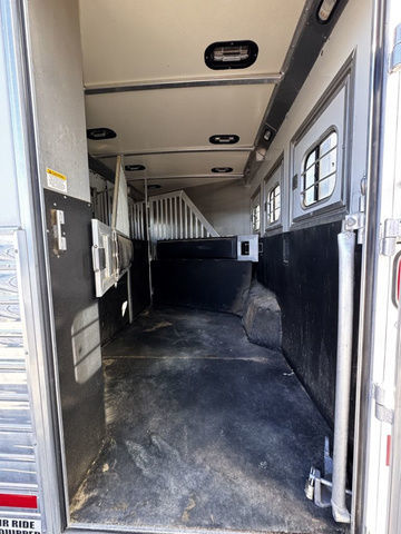 Trailer Photo 18