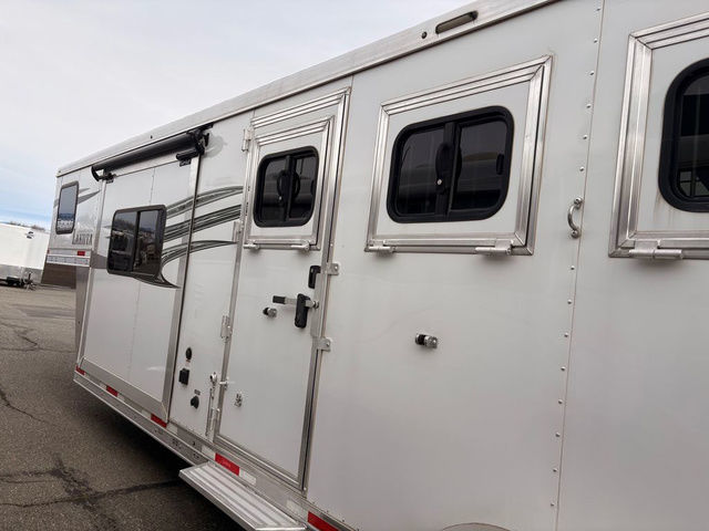 Trailer Photo 18