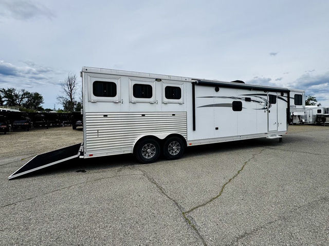 Trailer Photo 14