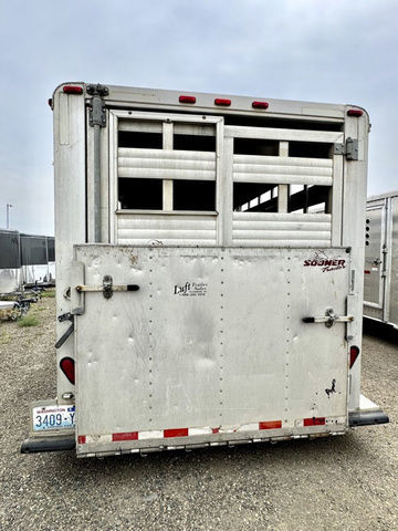 Trailer Photo 11
