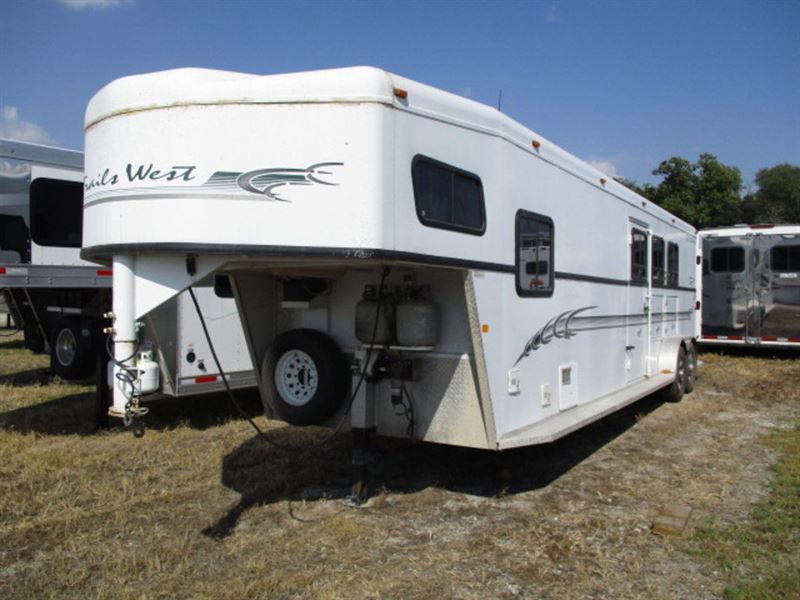 2002 Trails West Three Horse L/Q mid tack