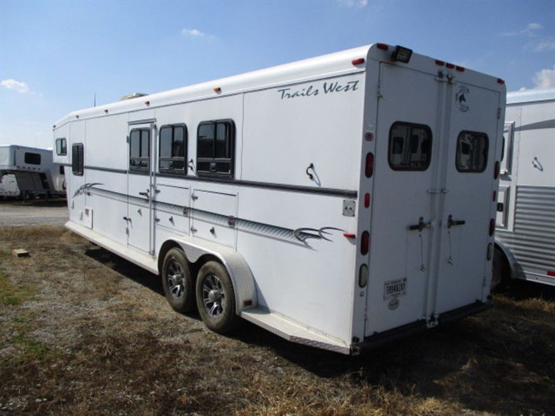 2002 Trails West Three Horse L/Q mid tack